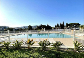 Appartement 9 en Duplex- LES SUITES DE ROBINSON - Résidence avec piscine en bord de Siagne, à Mandelieu-La-Napoule